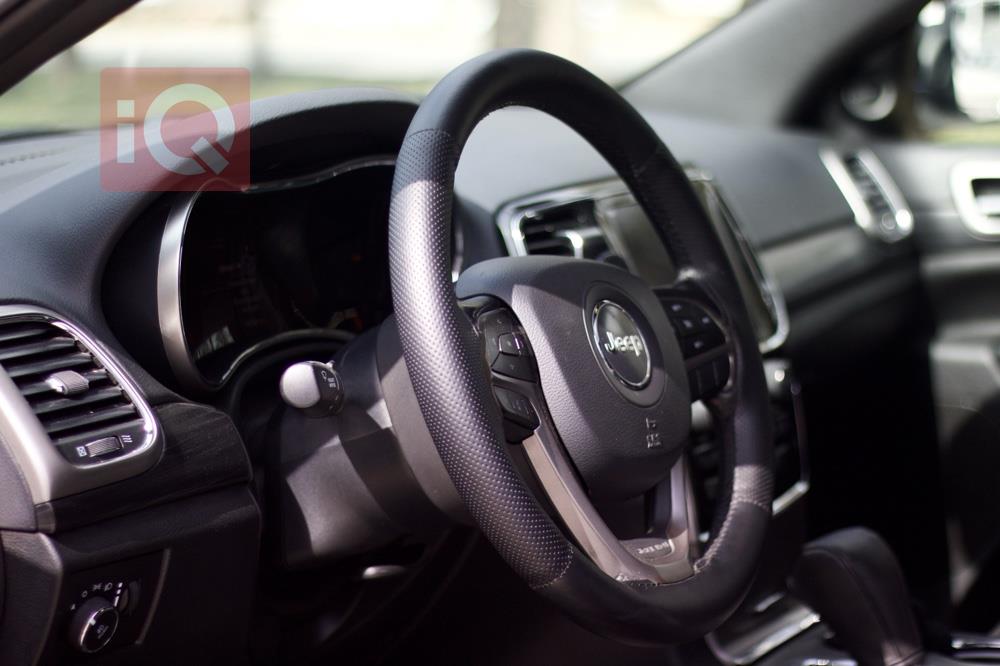 جيب جراند شيروكي